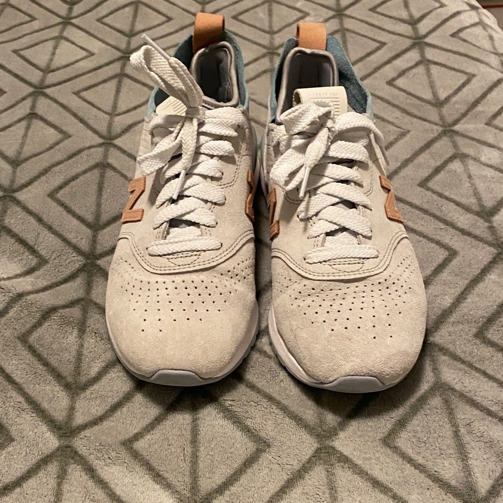 New Balance Men's Beige and Brown Sneakers